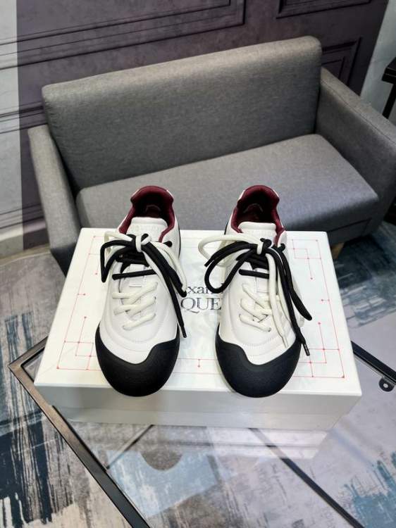 Picture of Alexander McQueen Shoes _SKUAlexanderMcQueensz34-46hnh0502229